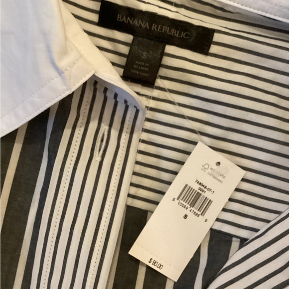 NWT BANANA REPUBLIC BUTTON UP - Picture 3 of 11